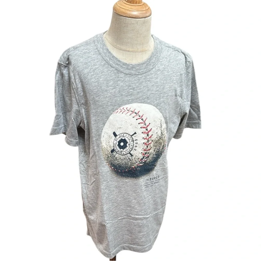 ⚾️ GAP Kids Gray Graphic Short Sleeve T-Shirt with Retro Baseball Design